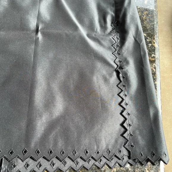 Valentino Blk 2 piece - Picture 3 of 7